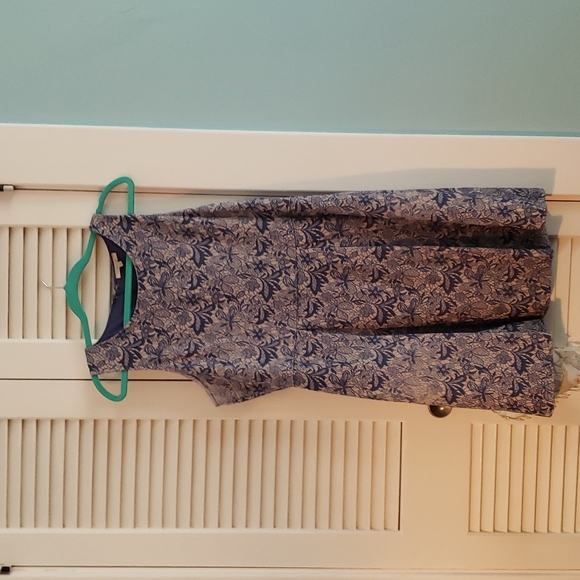 Sleeveless Dress - Picture 1 of 7